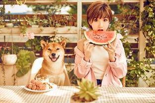 娱乐吃瓜小花演戏,吃瓜之余，演技绽放